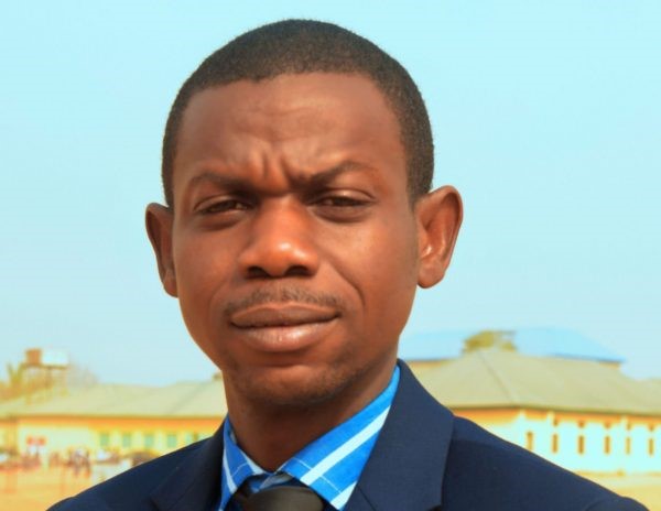 Teacher Opeifa for global prize