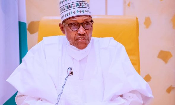 NEW NAIRA: Buhari recalls old N200 notes, bans N1000, N500