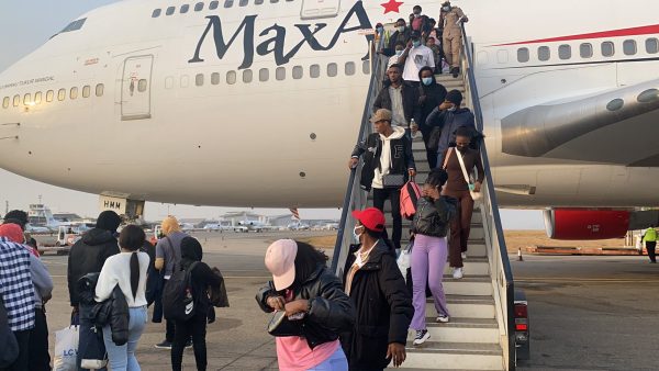 415 Nigerians stranded in Ukraine returns